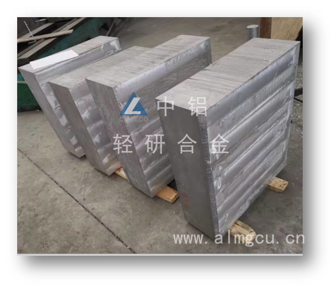 ADC10、ADC12铝合金大板锭和圆铸棒
