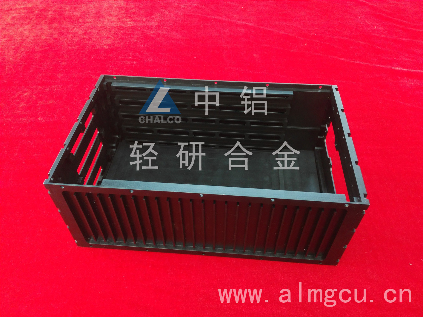 航空航天电子机箱壳体微弧电泳复合处理