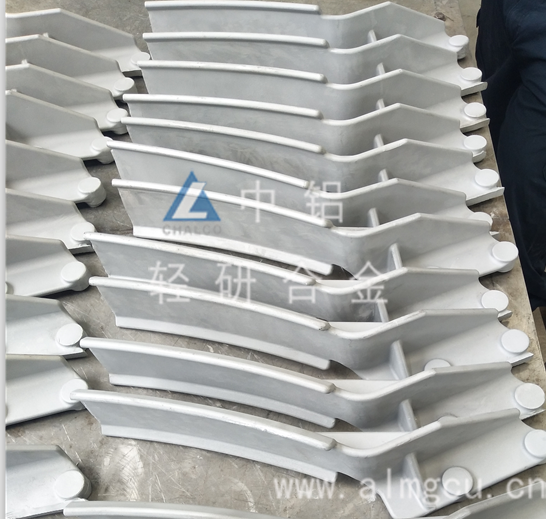 高铁用铝合金精密铸件